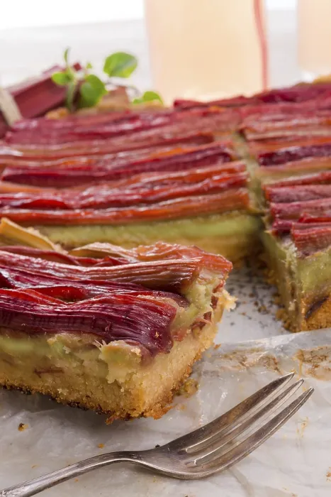 Gerahmter Druck : Rhabarberkuchen Gerahmter Druck : Rhabarberkuchen
