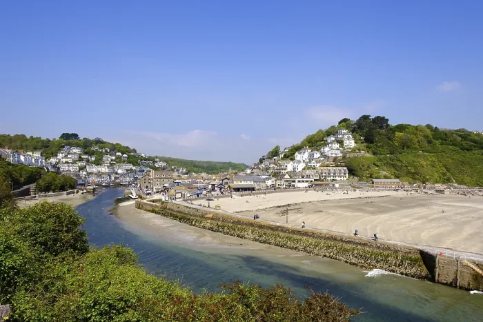Gerahmter Druck : Fluss Looe, Oststrand von Looe, Looe