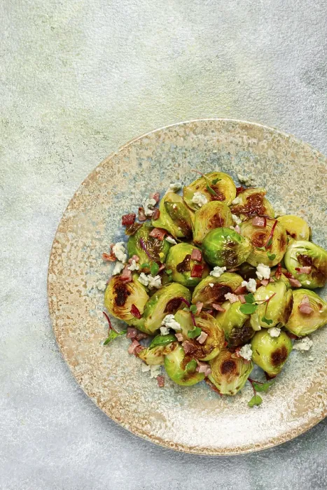 Gerahmter Druck : Gegrillte Blumenkohl, mit Speck. Gerahmter Druck : Gegrillte Blumenkohl, mit Speck.