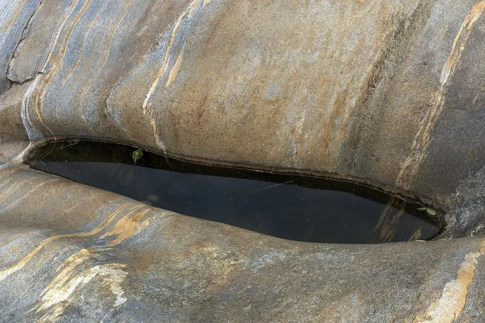 Gerahmter Druck : Felsen, Felsformationen, Verzasca-Fluss Gerahmter Druck : Felsen, Felsformationen, Verzasca-Fluss