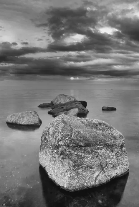 Gerahmter Druck : Felsen im Meer. Gerahmter Druck : Felsen im Meer.