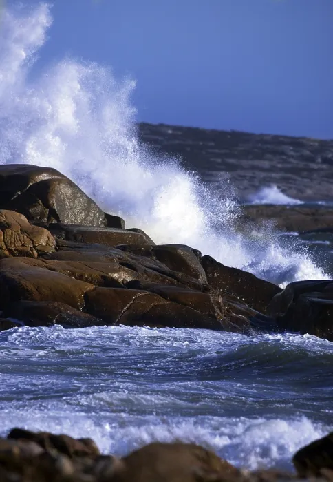 Gerahmter Druck : Felsen im Meer. Gerahmter Druck : Felsen im Meer.