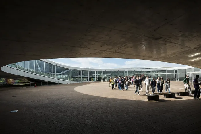 Gerahmter Druck : Rolex-Lernzentrum, Architekten SANAA Gerahmter Druck : Rolex-Lernzentrum, Architekten SANAA