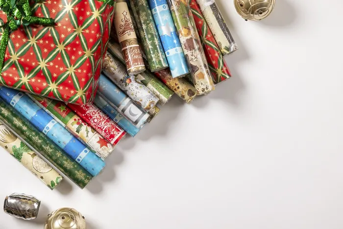 Gerahmter Druck : Mehrere Rollen Verpackungspapier. Gerahmter Druck : Mehrere Rollen Verpackungspapier.