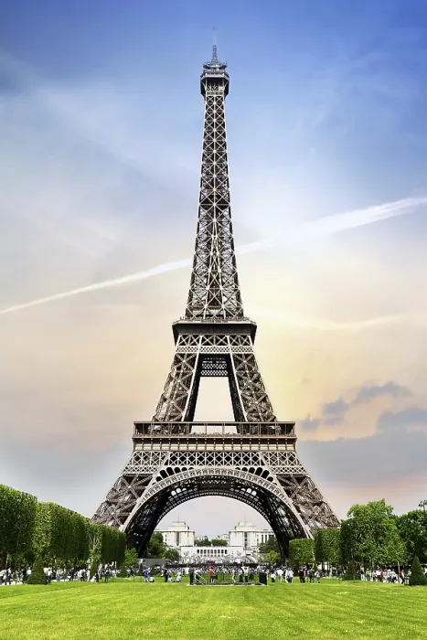 Gerahmter Druck : Romantische Türme in Paris Gerahmter Druck : Romantische Türme in Paris