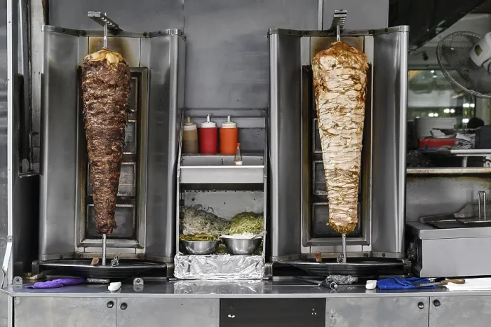 Gerahmter Druck : Drehspießkebab Gerahmter Druck : Drehspießkebab