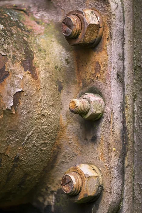 Gerahmter Druck : Rostige Nuss und Schraube. Gerahmter Druck : Rostige Nuss und Schraube.