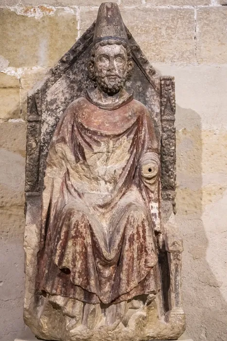 Gerahmter Druck : Heiliger Petrus der Papst, polychrome Stein.