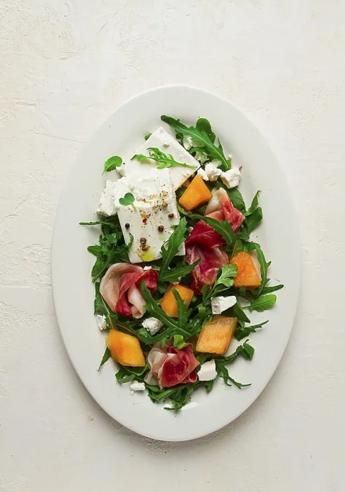 Gerahmter Druck : Salat, Melone mit Prosciutto, Rucola Gerahmter Druck : Salat, Melone mit Prosciutto, Rucola