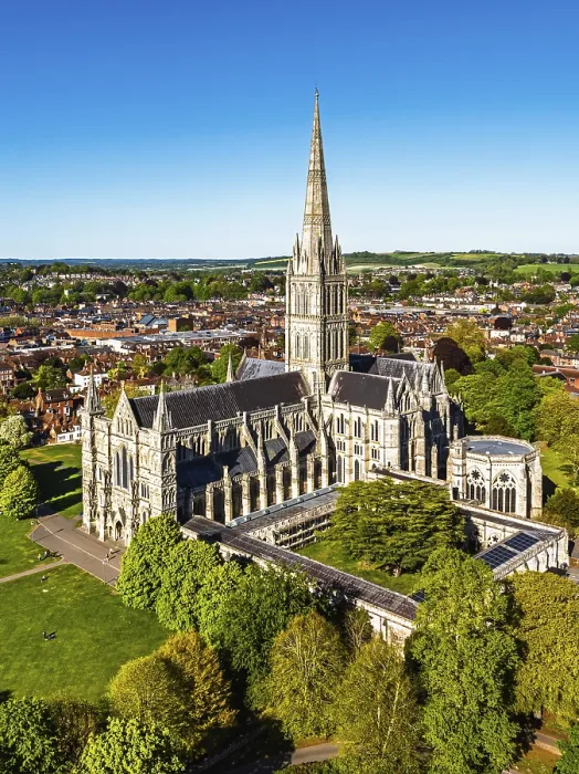 Gerahmter Druck : Salisbury Cathedral aus einer Drohne. Gerahmter Druck : Salisbury Cathedral aus einer Drohne.