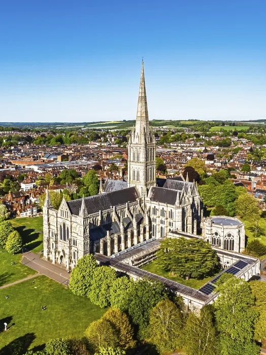 Gerahmter Druck : Salisbury Cathedral aus einer Drohne. Gerahmter Druck : Salisbury Cathedral aus einer Drohne.