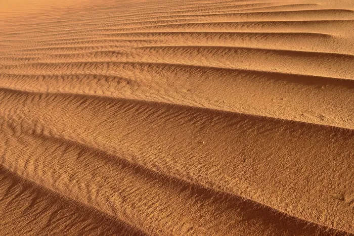 Gerahmter Druck : Sandwellen, Textur auf einer Dünen. Gerahmter Druck : Sandwellen, Textur auf einer Dünen.
