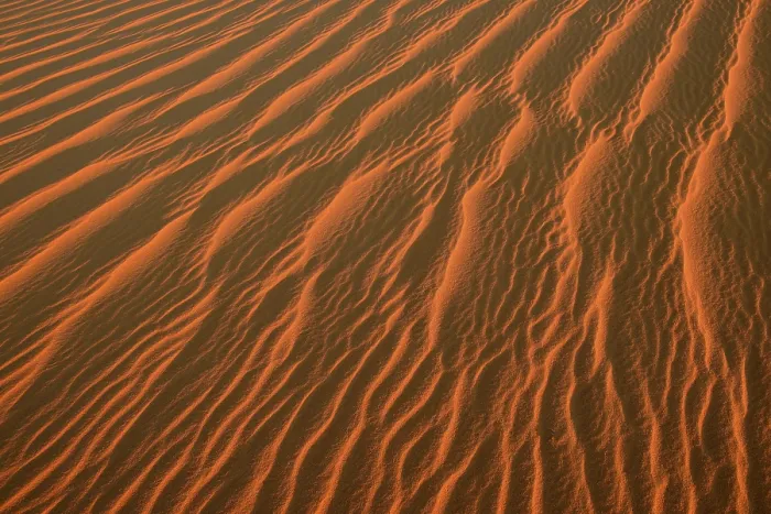 Gerahmter Druck : Sandwellen, Textur auf einer Dünen.