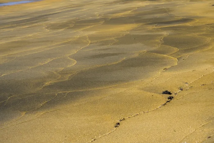 Gerahmter Druck : Sandstrukturen, Rauoasandur Gerahmter Druck : Sandstrukturen, Rauoasandur