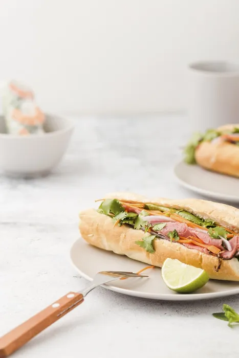 Gerahmter Druck : Sandwich mit Schinken Gabel. Gerahmter Druck : Sandwich mit Schinken Gabel.