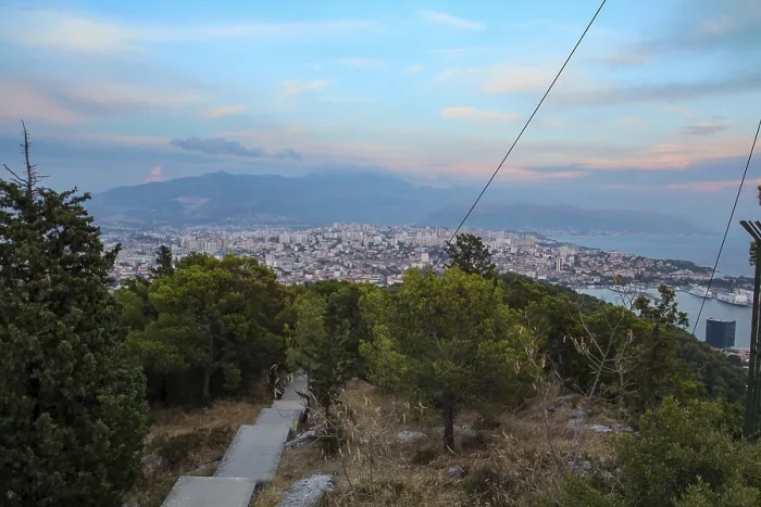 Gerahmter Druck : Blick auf Split vom Marjan-Blickpunkt aus. Gerahmter Druck : Blick auf Split vom Marjan-Blickpunkt aus.