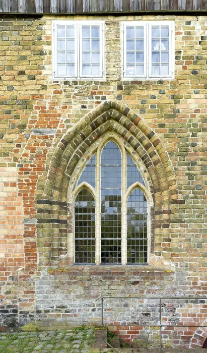 Gerahmter Druck : Ehemalige Schleswiger Klosterkirche, später Armenstift. Gerahmter Druck : Ehemalige Schleswiger Klosterkirche, später Armenstift.