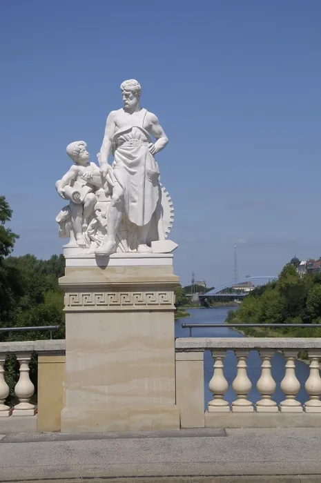 Gerahmter Druck : Skulptur auf der Anna-Ebert-Brücke Gerahmter Druck : Skulptur auf der Anna-Ebert-Brücke