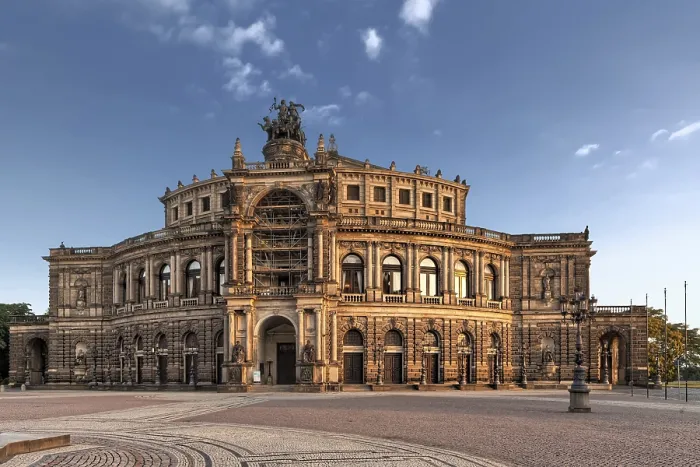 Gerahmter Druck : Semperoper von außen in Dresden Gerahmter Druck : Semperoper von außen in Dresden