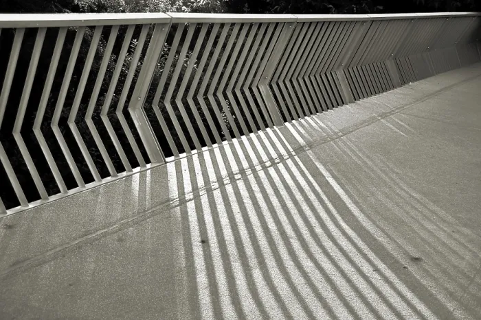 Gerahmter Druck : Schatten eines Br. Gerahmter Druck : Schatten eines Br.