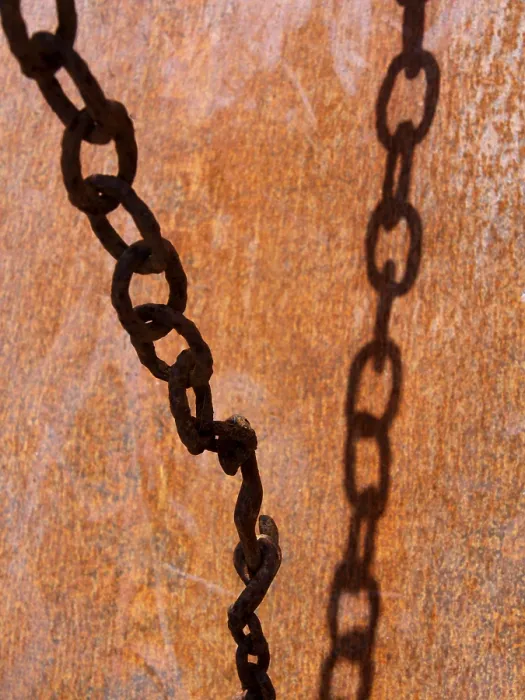 Gerahmter Druck : Schatten eines Metallketten. Gerahmter Druck : Schatten eines Metallketten.