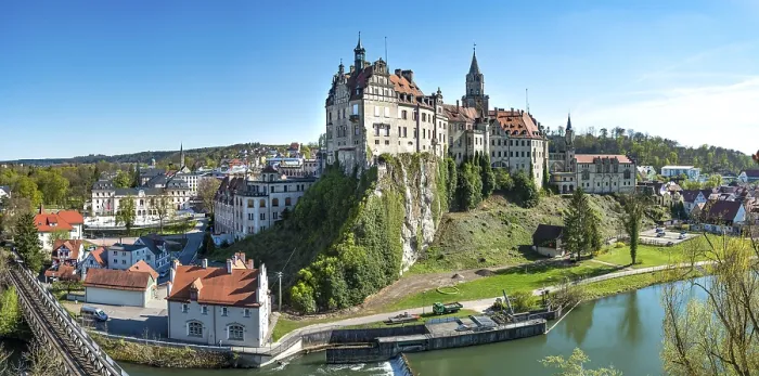 Gerahmter Druck : Schloss Sigmaringen mit Donau Gerahmter Druck : Schloss Sigmaringen mit Donau