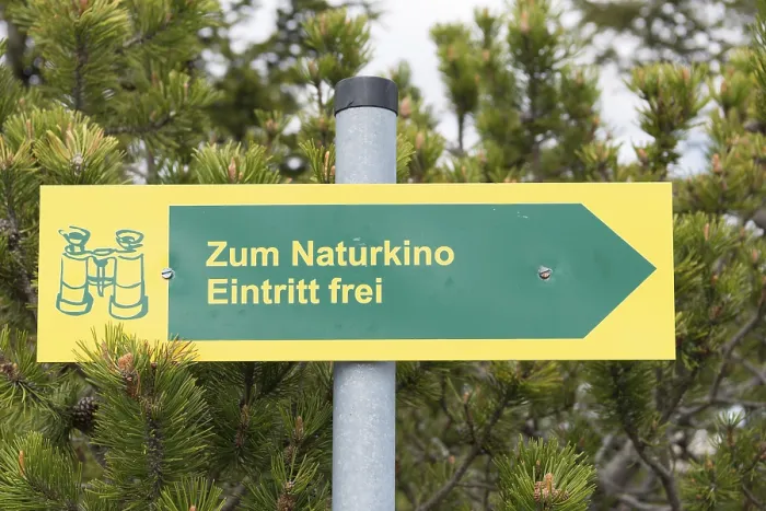 Gerahmter Druck : Schild auf dem Gipfel des Wank. Gerahmter Druck : Schild auf dem Gipfel des Wank.