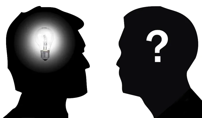 Gerahmter Druck : Silhouette zweier Männer Gerahmter Druck : Silhouette zweier Männer