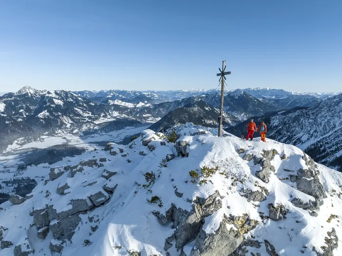 Gerahmter Druck : Skitourer auf dem Gipfel der Aiplspitz. Gerahmter Druck : Skitourer auf dem Gipfel der Aiplspitz.