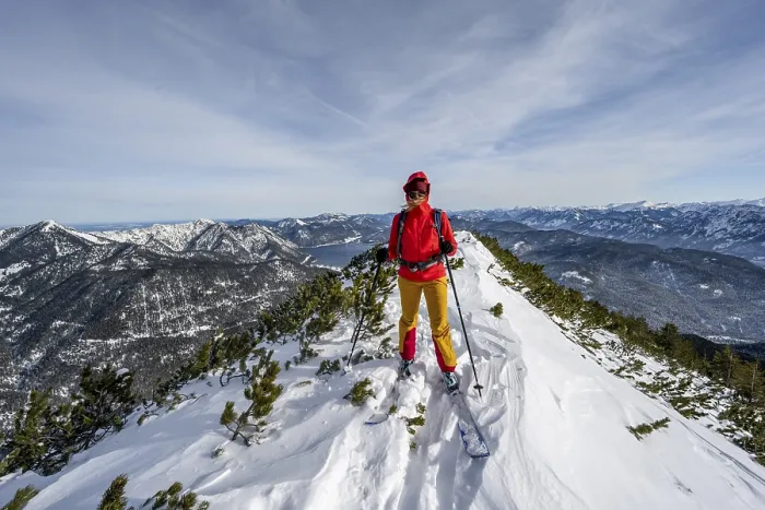 Gerahmter Druck : Skitourer am Gipfel des Simetsbergs. Gerahmter Druck : Skitourer am Gipfel des Simetsbergs.