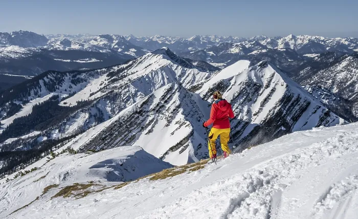 Gerahmter Druck : Skifahrer auf der Gipfel, Berge im Winter. Gerahmter Druck : Skifahrer auf der Gipfel, Berge im Winter.
