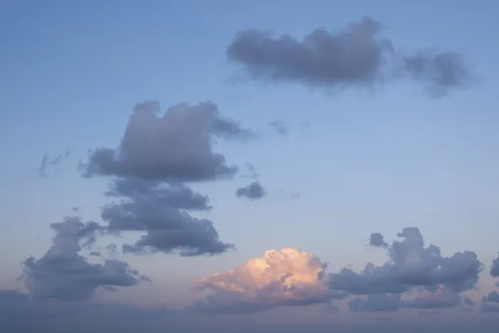 Gerahmter Druck : Abendliche Wolkenlandschaft über der Nordsee, Föhr, Nordfriesland, Schleswig-Holstein