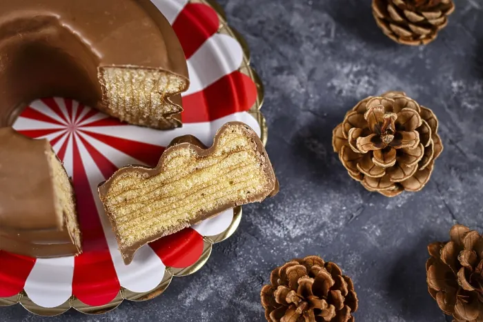 Gerahmter Druck : Stück Baumkuchen-Kuchen Gerahmter Druck : Stück Baumkuchen-Kuchen