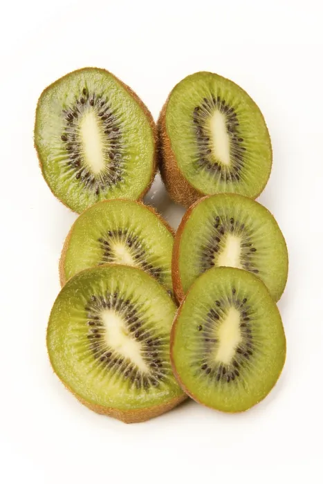 Gerahmter Druck : Geschälte Kiwi. Gerahmter Druck : Geschälte Kiwi.