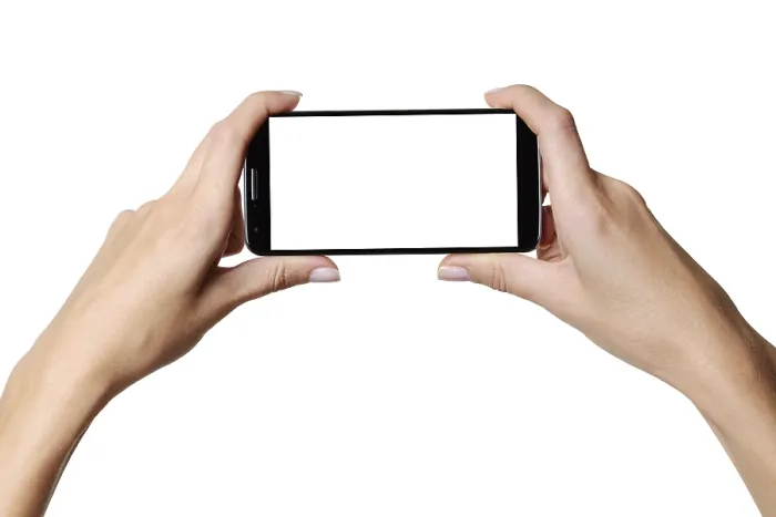 Gerahmter Druck : Smartphone mit leerer Bildschirm.
