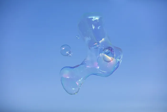 Gerahmter Druck : Seifenblasen mit Regenbogenfarben. Gerahmter Druck : Seifenblasen mit Regenbogenfarben.