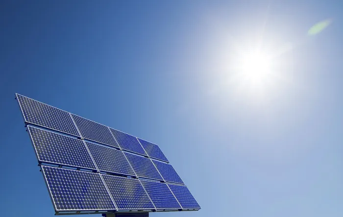 Gerahmter Druck : Sonnenscheibe mit Sonne. Gerahmter Druck : Sonnenscheibe mit Sonne.