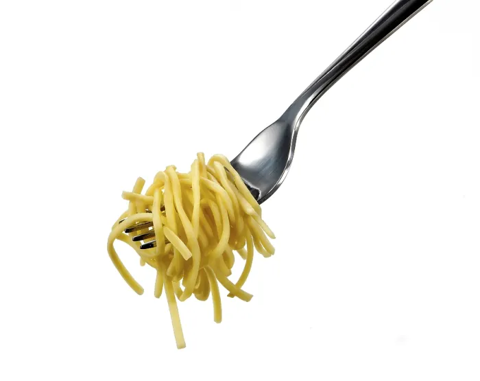 Gerahmter Druck : Spaghetti auf einem Gabelspieß. Gerahmter Druck : Spaghetti auf einem Gabelspieß.
