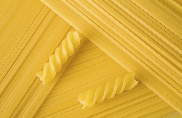 Gerahmter Druck : Spaghetti mit Fusilli Gerahmter Druck : Spaghetti mit Fusilli