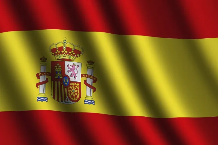 Gerahmter Druck : Die spanische Flagge weht im Wind. Gerahmter Druck : Die spanische Flagge weht im Wind.