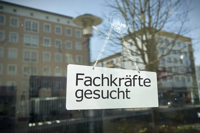 Gerahmter Druck : Spezialisten gesucht. Gerahmter Druck : Spezialisten gesucht.