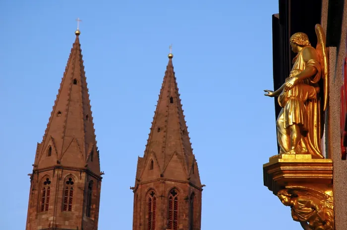 Gerahmter Druck : Zwei Türme Gerahmter Druck : Zwei Türme