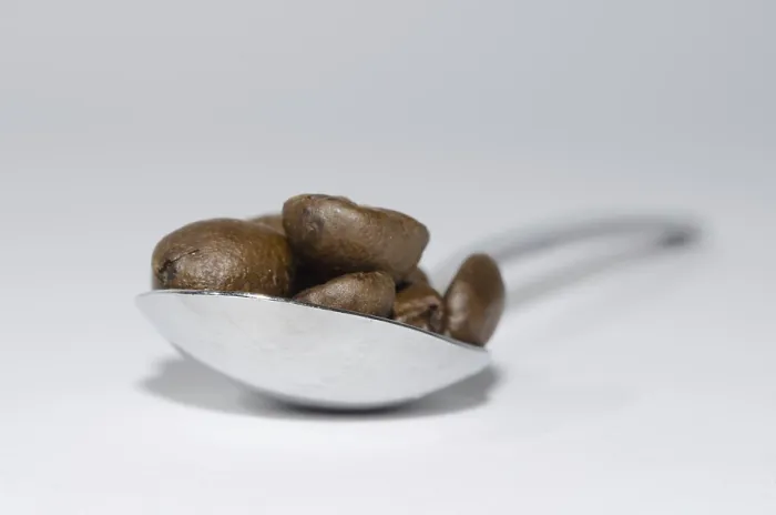 Gerahmter Druck : Löffel mit Kaffeebohnen Gerahmter Druck : Löffel mit Kaffeebohnen