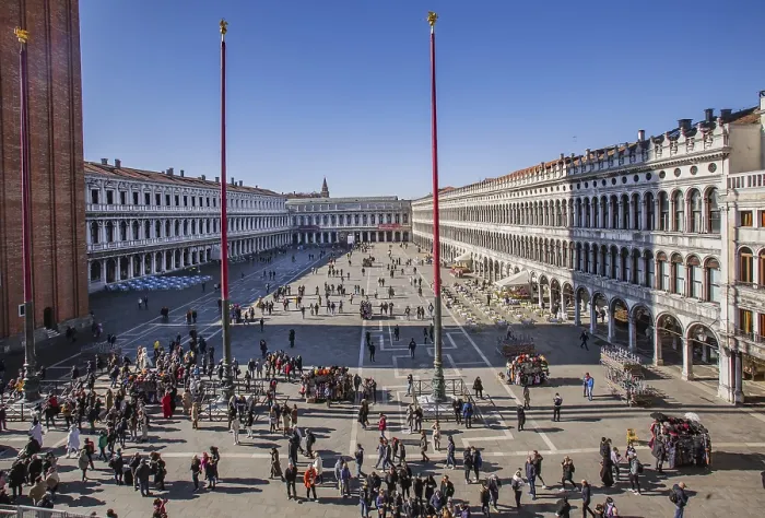 Gerahmter Druck : Piazza San Marco mit den Procuratien. Gerahmter Druck : Piazza San Marco mit den Procuratien.