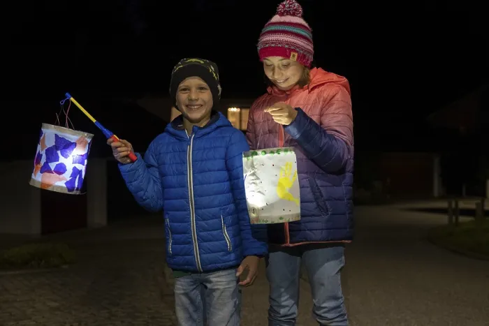 Gerahmter Druck : Prozession von St. Martin, St. Gerahmter Druck : Prozession von St. Martin, St.