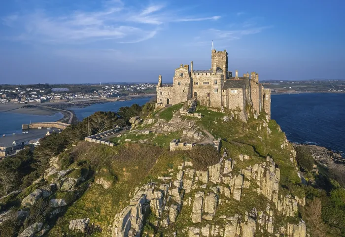 Gerahmter Druck : St Michaels Mount von einem Drohnen. Gerahmter Druck : St Michaels Mount von einem Drohnen.