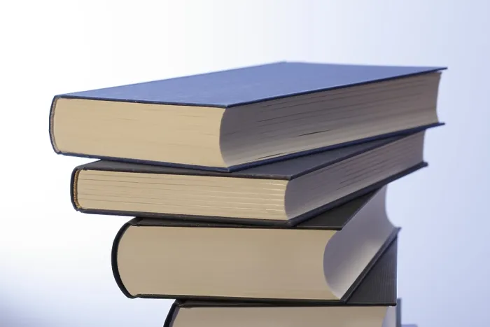 Gerahmter Druck : Bücherstapel Gerahmter Druck : Bücherstapel