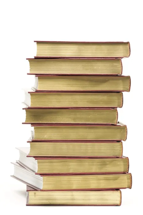 Gerahmter Druck : Buchstapel auf weißem Hintergrund isoliert. Gerahmter Druck : Buchstapel auf weißem Hintergrund isoliert.