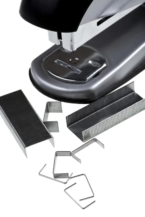 Gerahmter Druck : Stapler und Büro-Stapler im Nahbereich. Gerahmter Druck : Stapler und Büro-Stapler im Nahbereich.