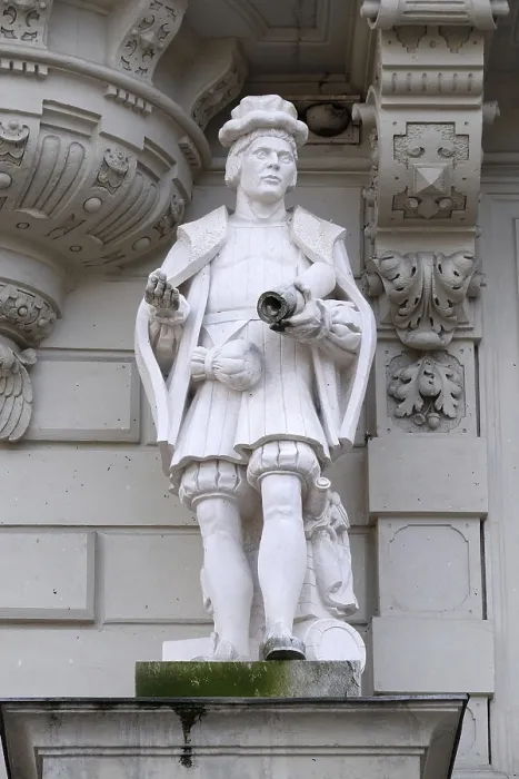 Gerahmter Druck : Statue der Kunst, allegorische Darstellung Gerahmter Druck : Statue der Kunst, allegorische Darstellung